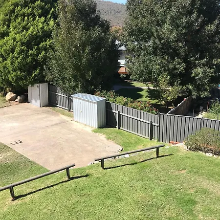 Yowie 3 - Yowie Lodge Jindabyne Exterior photo